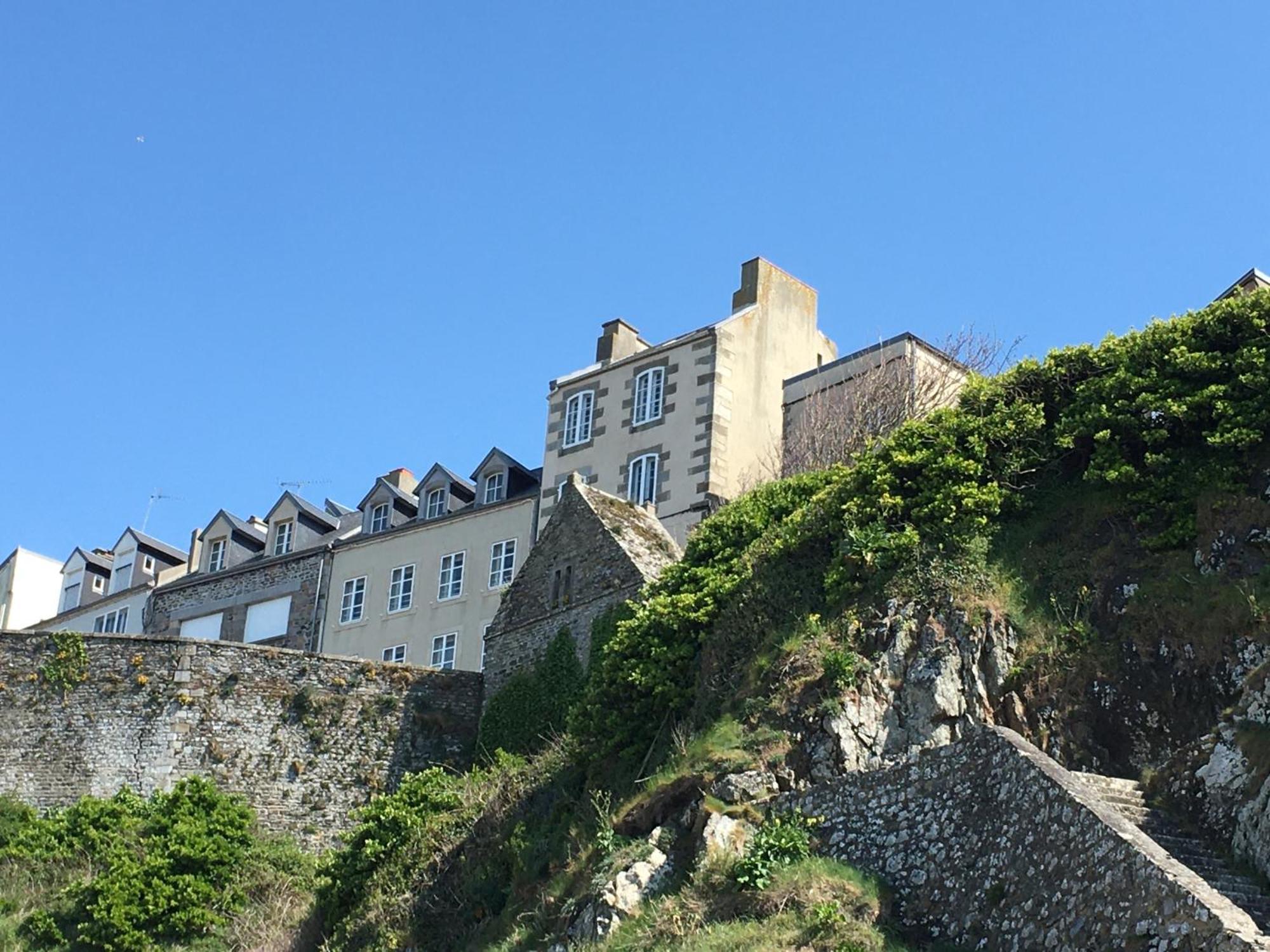 Maisonnette De Charme Avec Cour Privative Haute-Ville グランビル エクステリア 写真